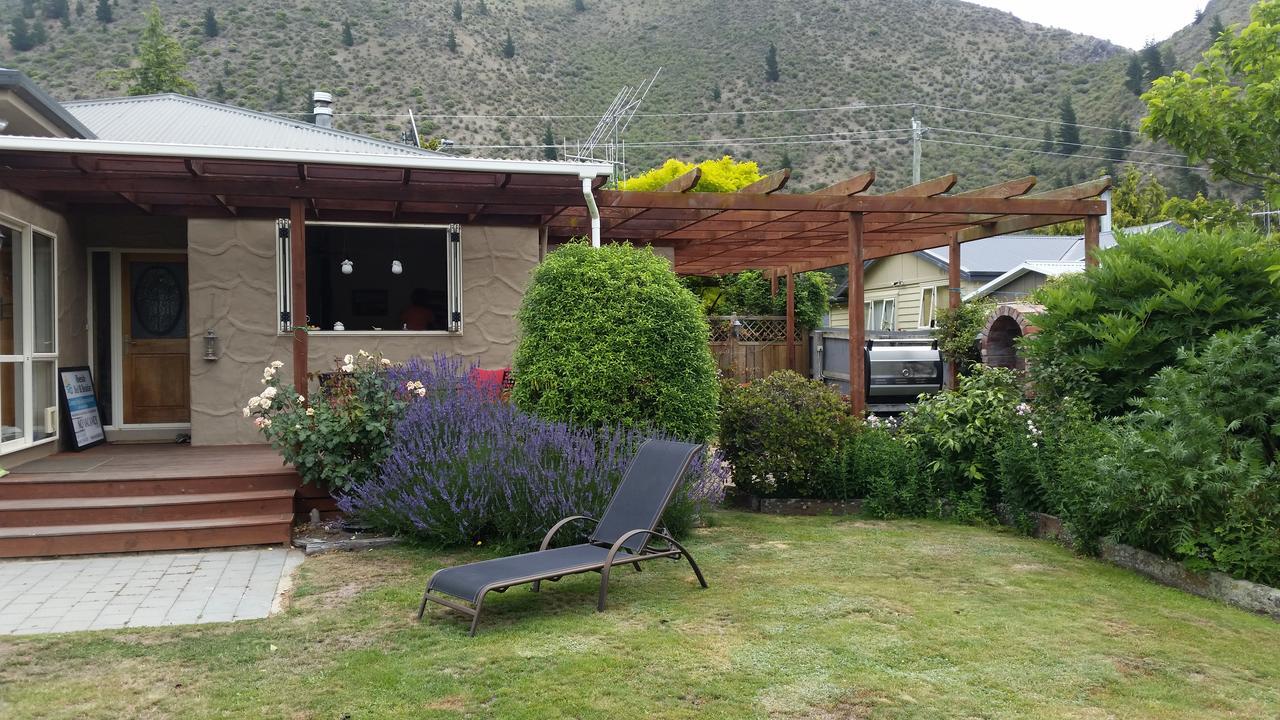 Riverside B & B Kurow Bagian luar foto